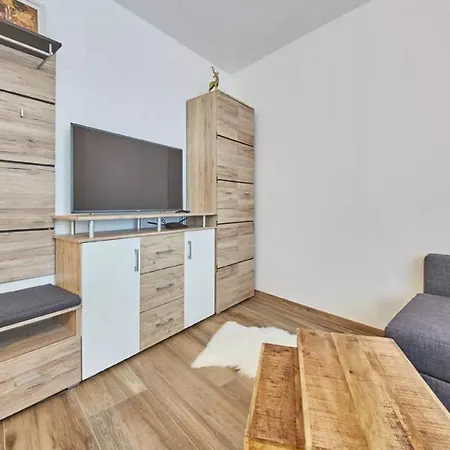 Apartamento Goodlife 1 *