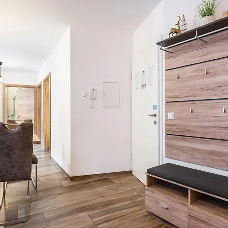 Goodlife 1 Apartment *