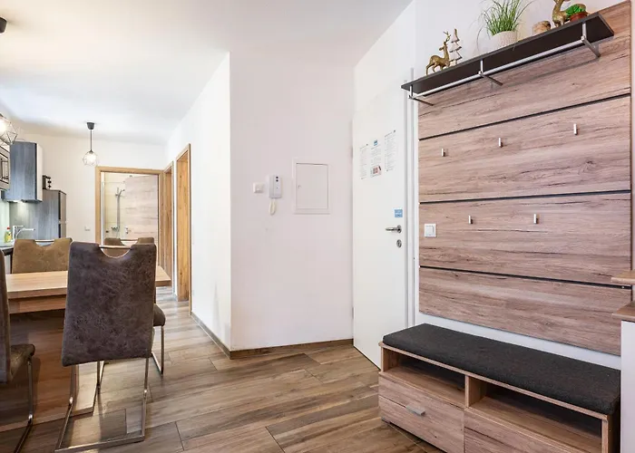 Goodlife 1 Apartment *